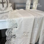 gold embroidered towel 04